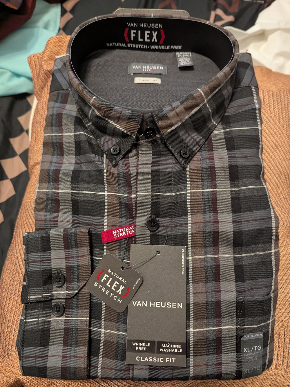 Van Heusen Men’s Black and Gray Plaid Flex Button-Down Shirt